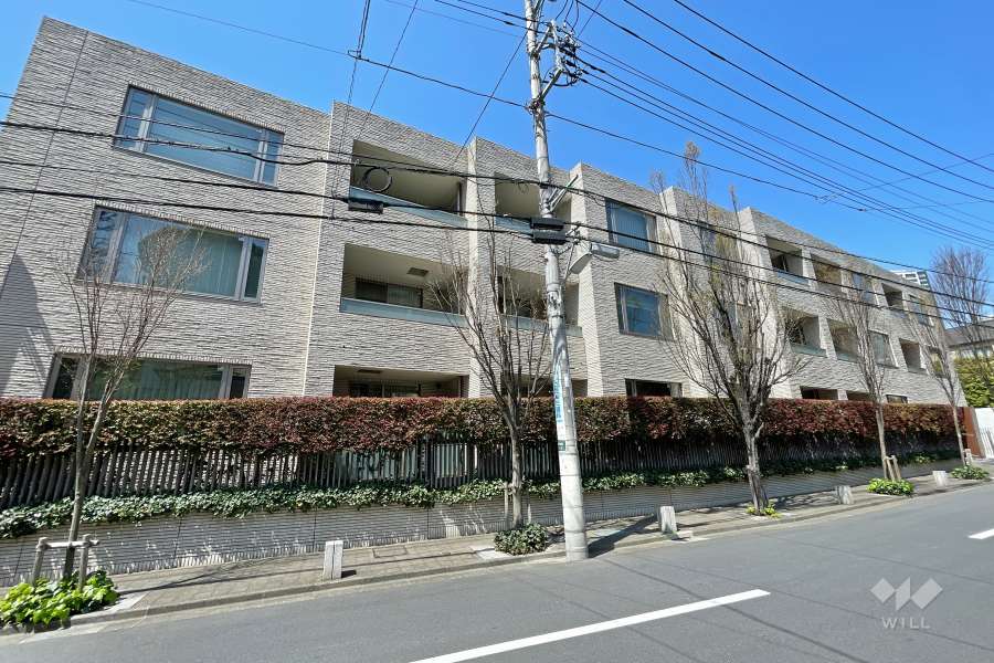 ロワプレイス島津山の外観（南東側から）