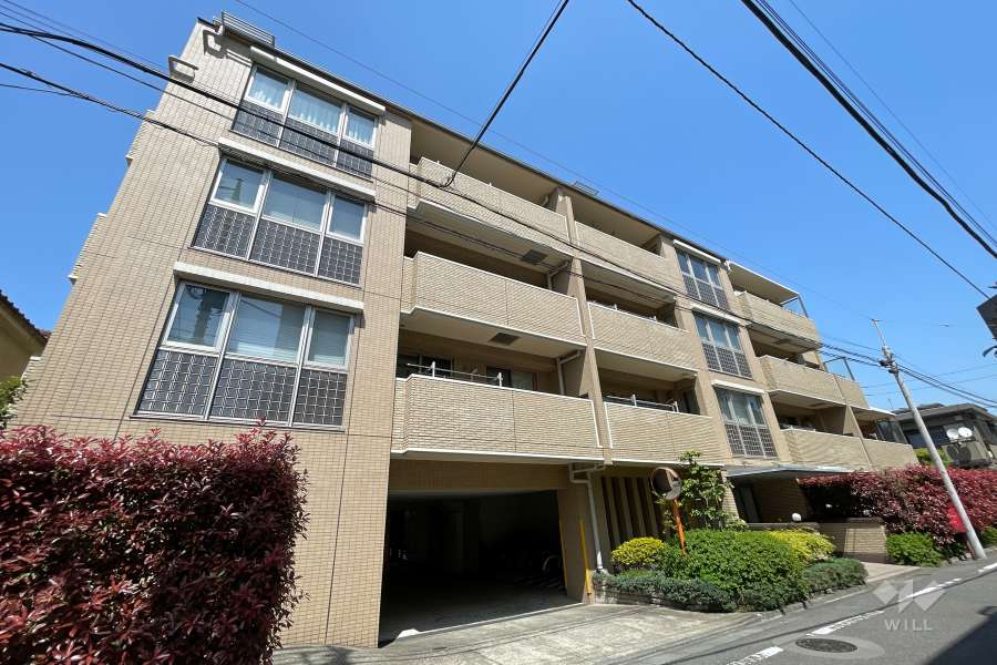 大井仙台坂レジデンスの外観（南東側から）