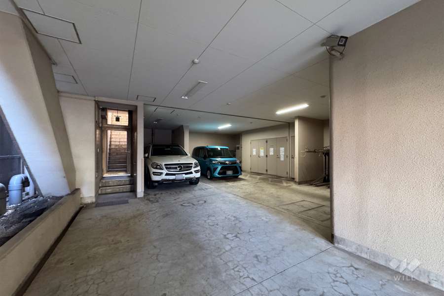 敷地内駐車場（屋内平面式）