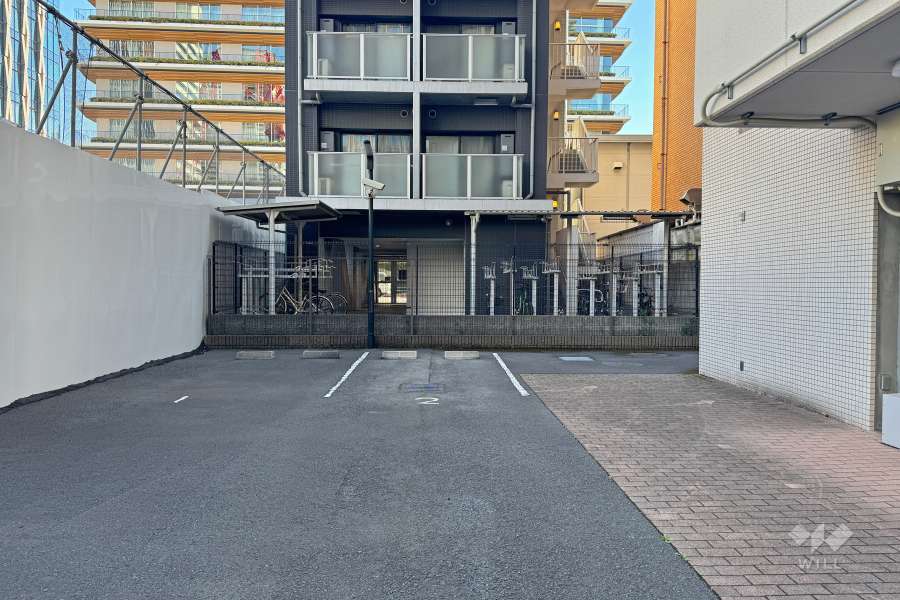 敷地内駐車場（屋外平面式）