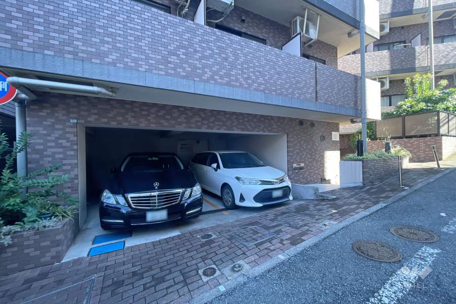 敷地内駐車場（屋内平面式）