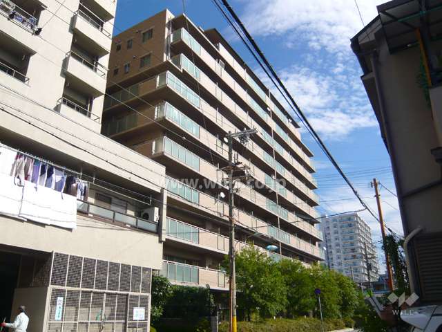 ハイム武庫川東リヴィエールの外観（南西側から）