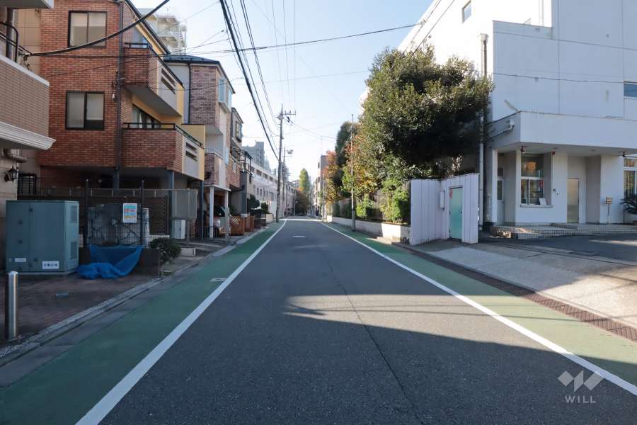 敷地北西側の前面道路　