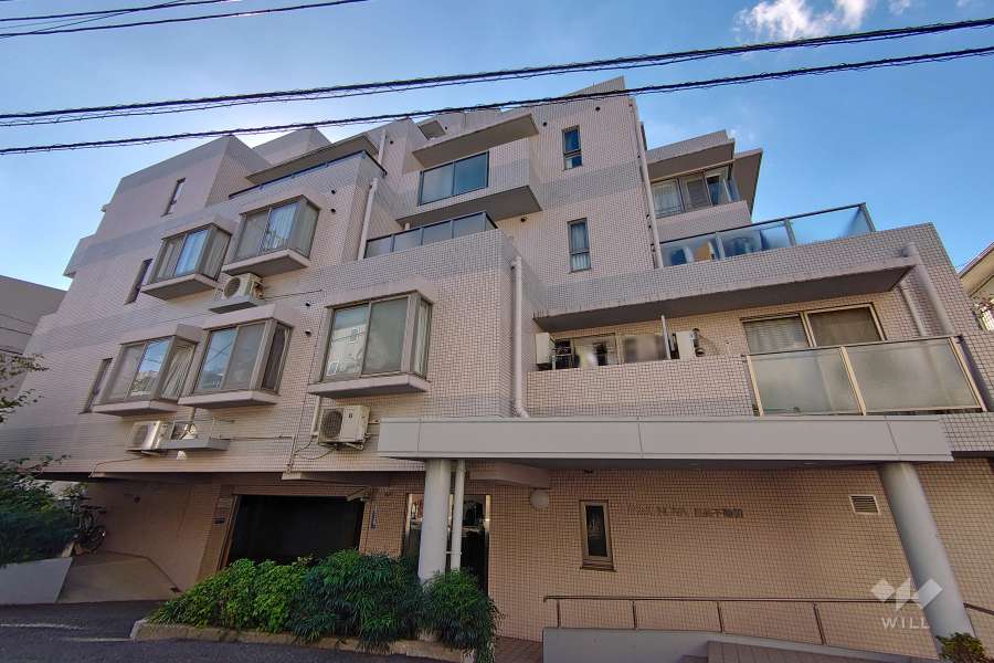 パークノヴァ目黒不動前の外観（北東側から）