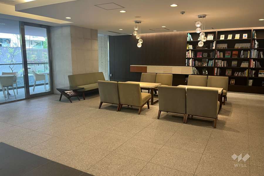 エントランスホール