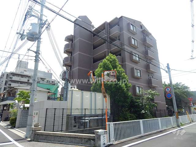 クレオ東園田町の外観（北西側から）