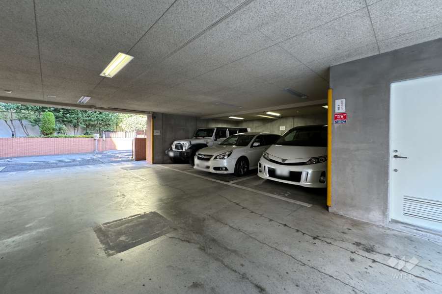 敷地内駐車場（屋内平面式）