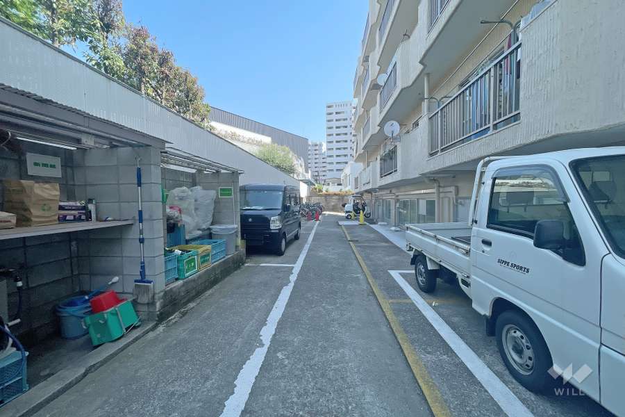 敷地内駐車場（屋外平面式）