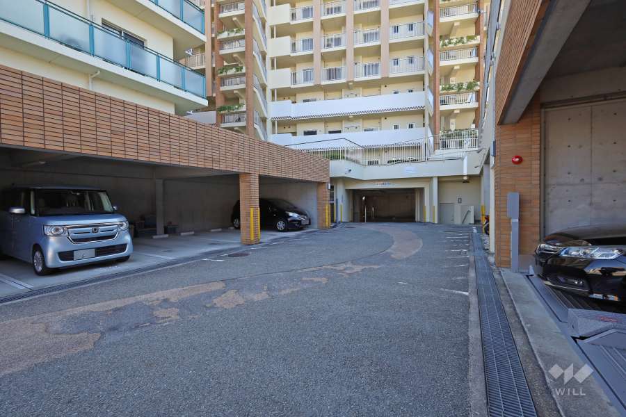 敷地内駐車場（屋内平面式）