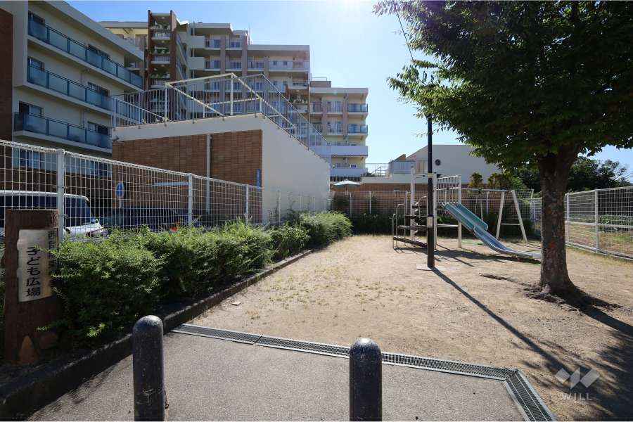 敷地に隣接する公園