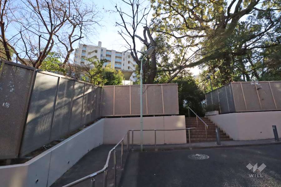 アリュールゼームス坂の外観(北東側から)