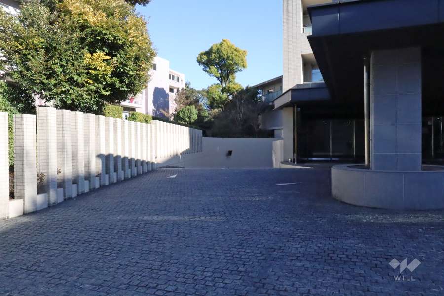 駐車場の出入り口