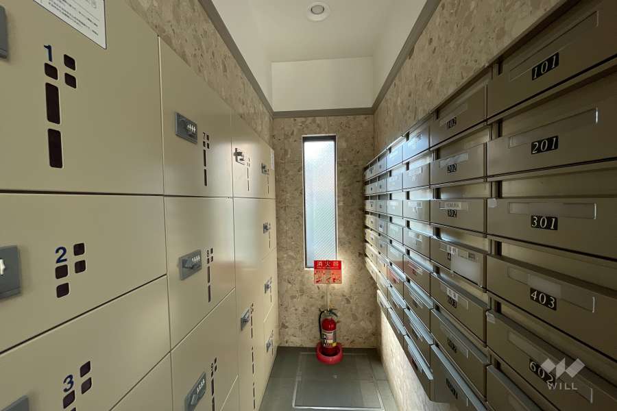 共用ポストと宅配ボックス