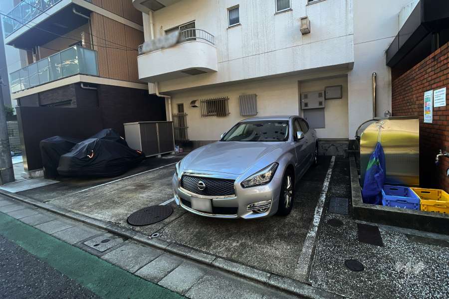 敷地内駐車場（屋外平面式）