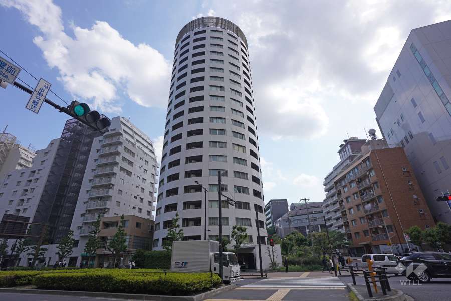 パークハウスオータワーの外観（北側から）　　