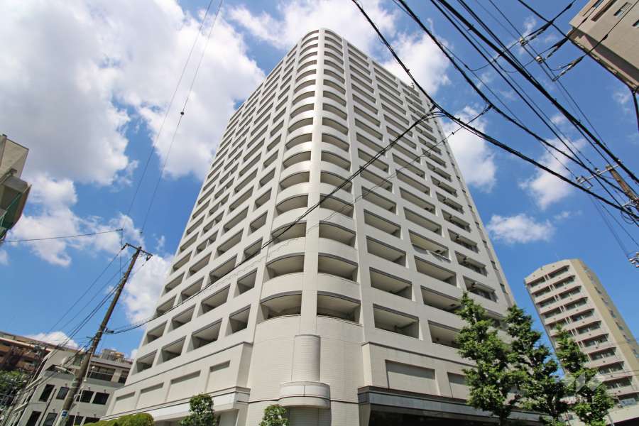 ライオンズタワー五反田の外観（東側から）