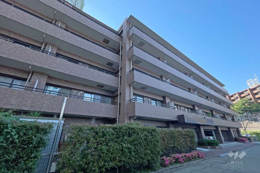 ラビ目黒の外観(南東側から）