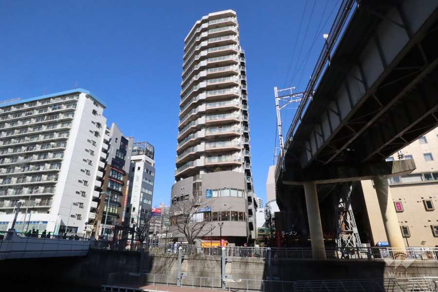 リビオ五反田プラグマＧタワーの外観（南側から）　