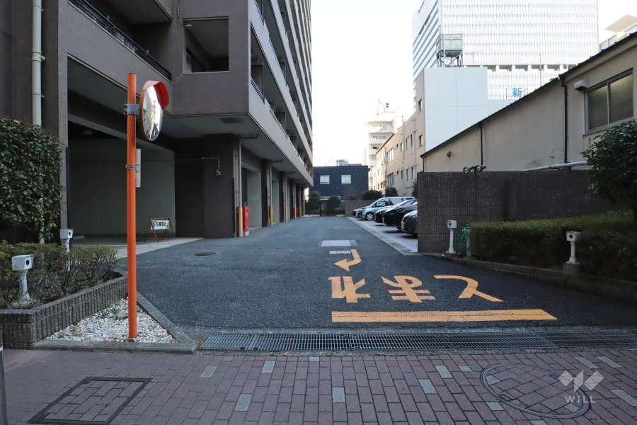 駐車場の出入り口　