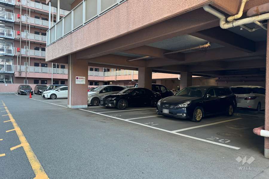 敷地内駐車場（屋内平面式）