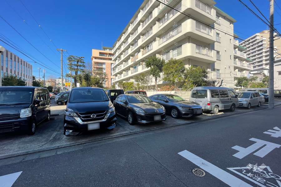 敷地内駐車場（屋外平面式）