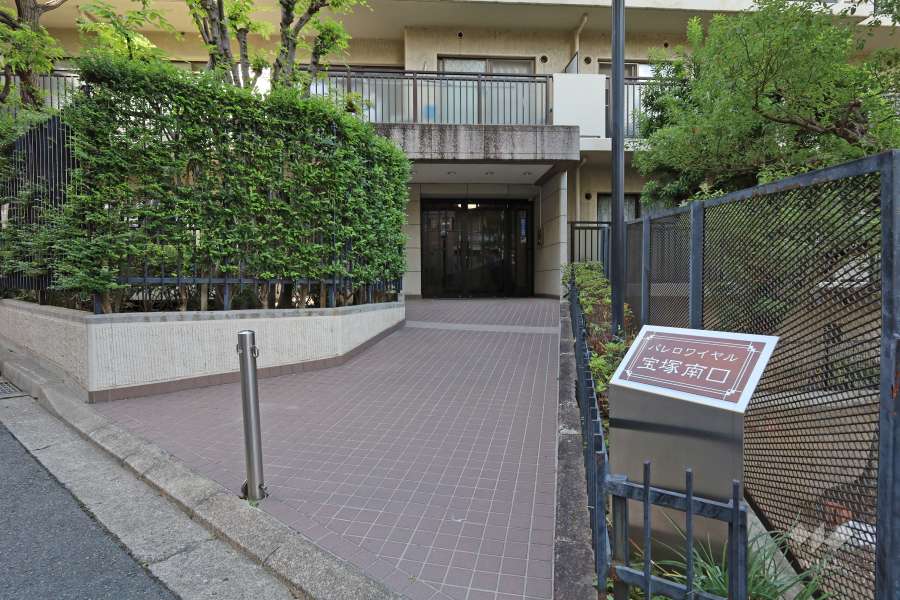 エントランスアプローチ