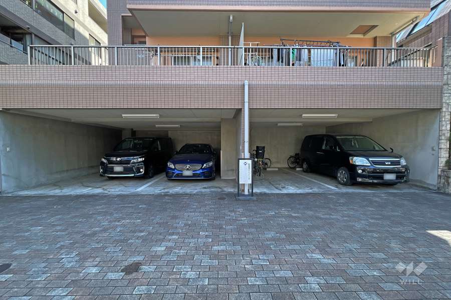 敷地内駐車場（屋内平面式）