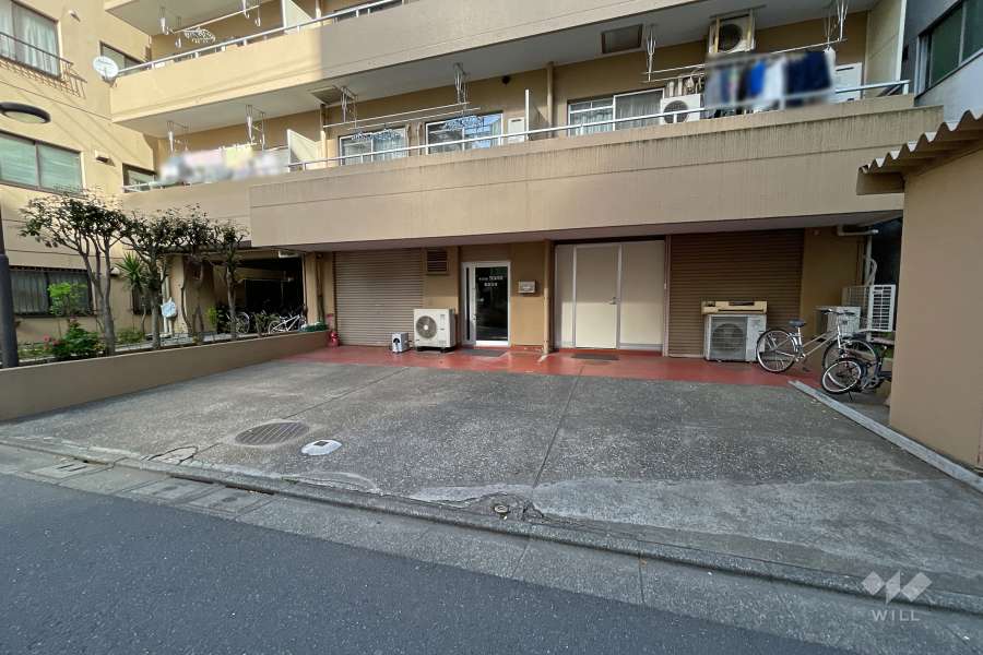 敷地内駐車場（屋外平面式）