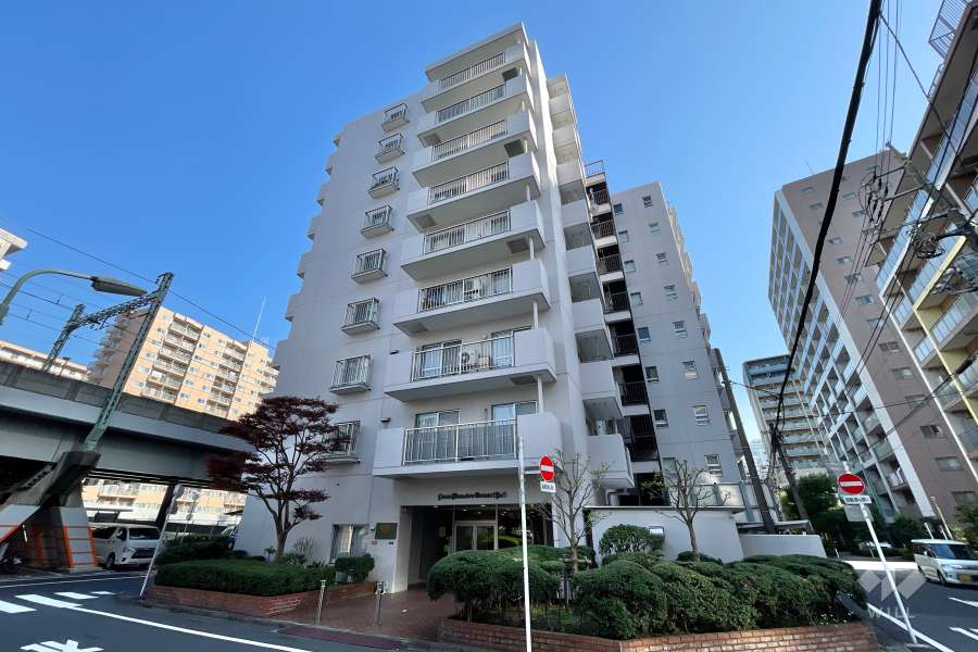 ライオンズマンション大森第5の外観（北西側から）