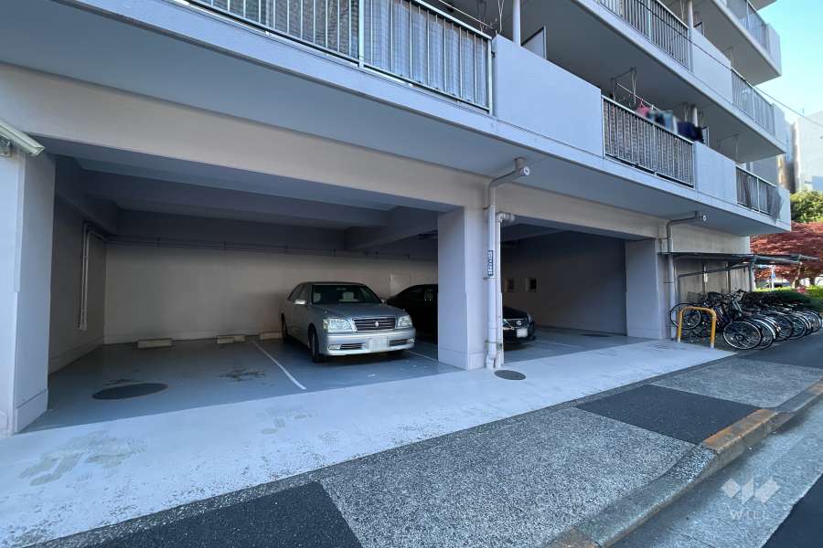 敷地内駐車場（屋内平面式）