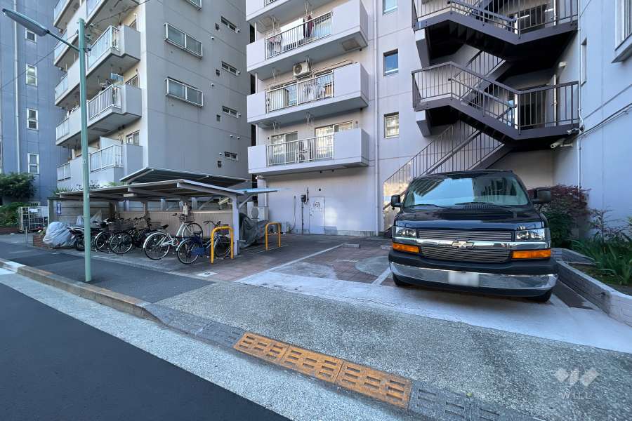 敷地内駐車場（屋外平面式）