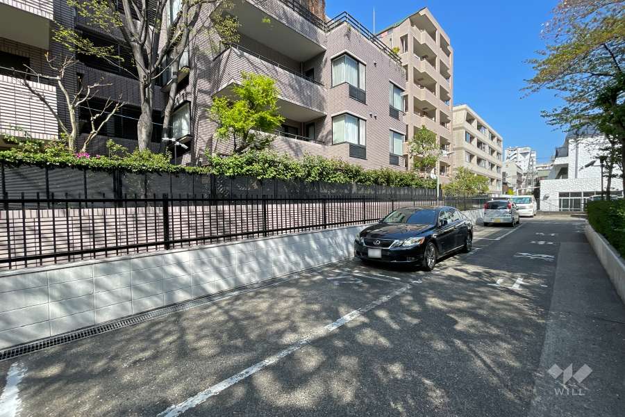 敷地内駐車場（屋外平面式）