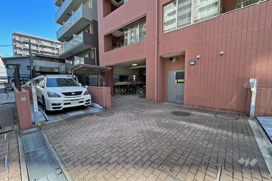 敷地内駐車場（屋外機械式）