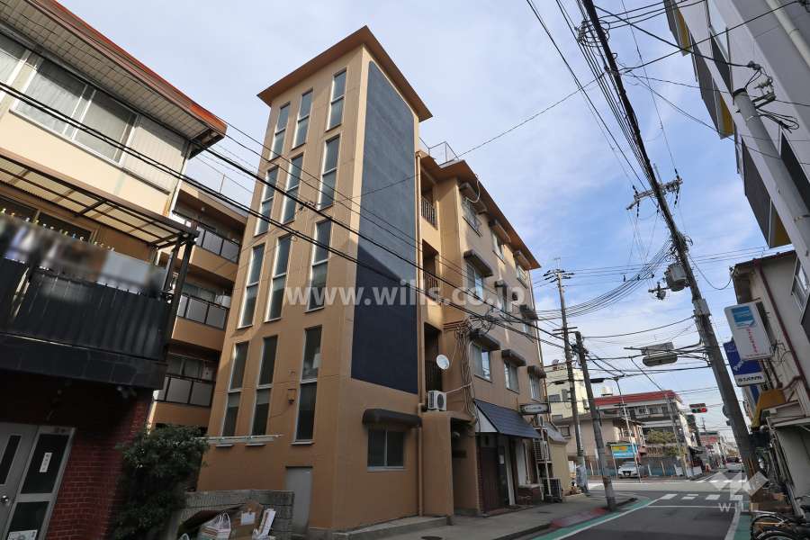美和コーポの外観(南西側から)