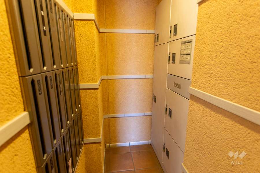 宅配ボックスと共用ポスト