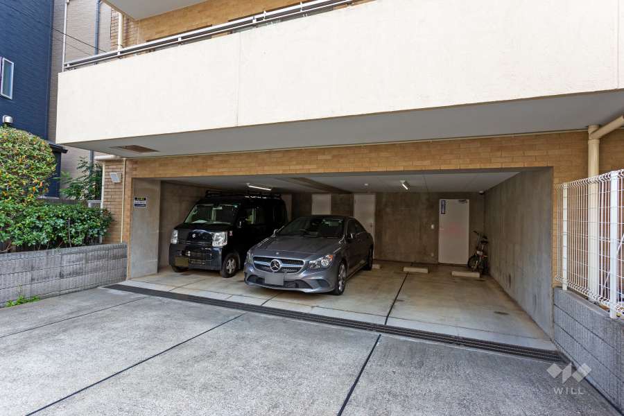 敷地内駐車場（屋内平面式）