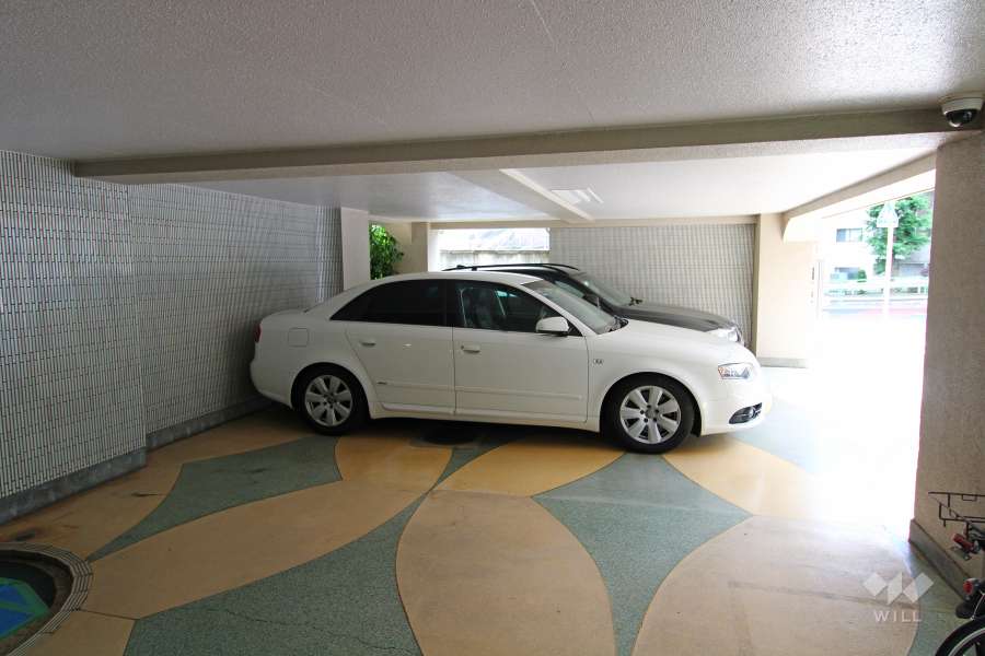 敷地内駐車場（屋内平面式）