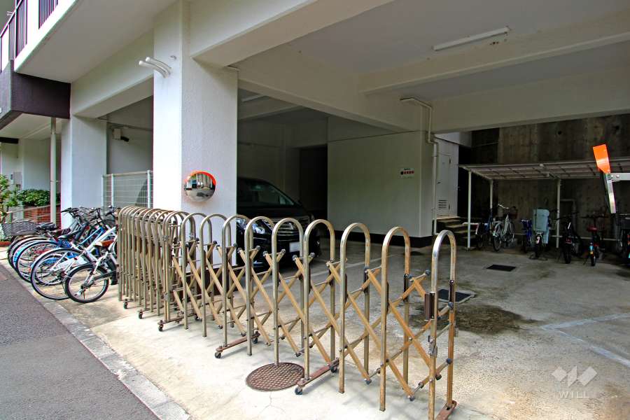 敷地内駐車場（屋内平面式）