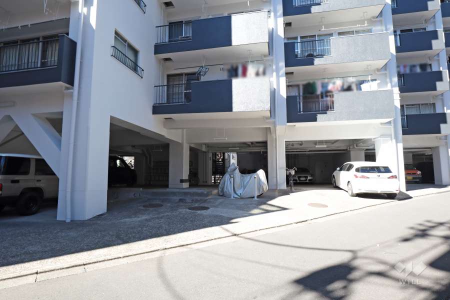 新池田山マンションの外観(東側から)