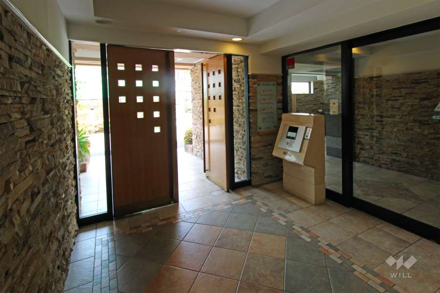 エントランスホール