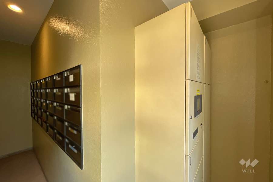 共用ポストと宅配ボックス