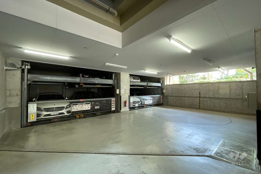 敷地内駐車場（屋内機械式）