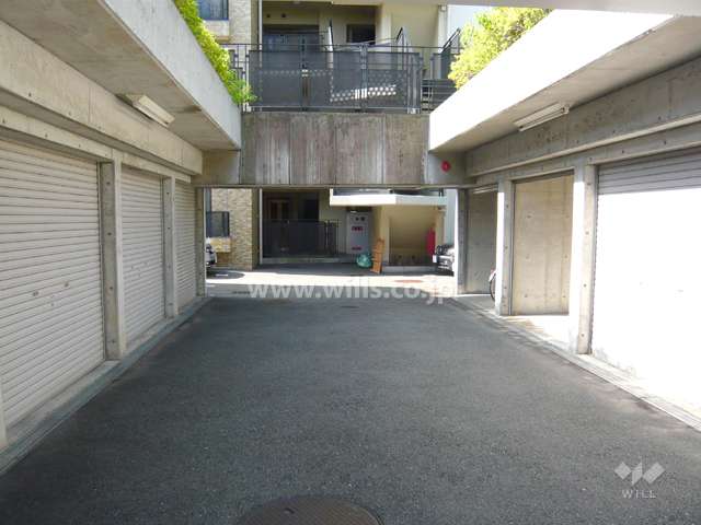敷地内駐車場