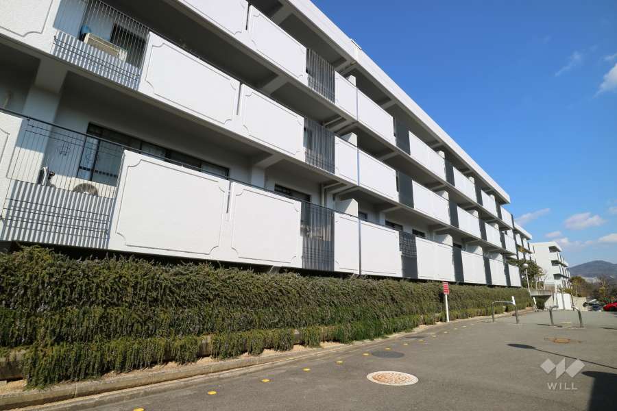 宝梅アーバンライフの外観（南東側から）