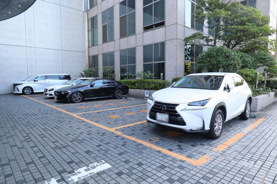 敷地内駐車場（屋外平面式）