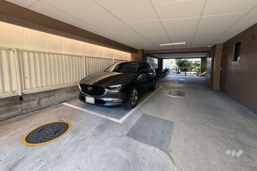 敷地内駐車場（屋内平面式）