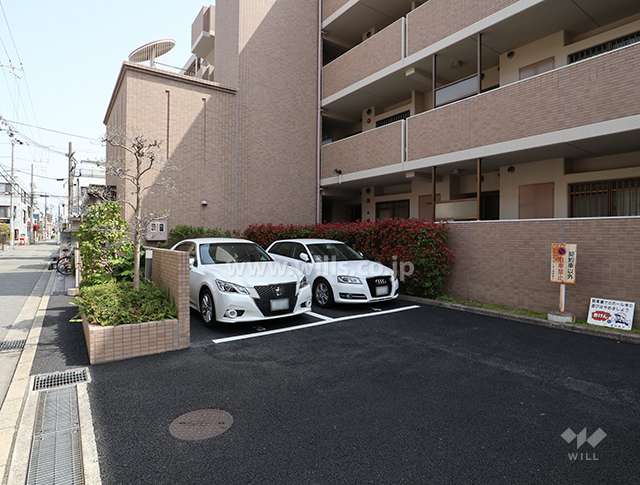 敷地内駐車場（屋外平面式）