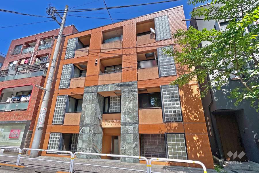 ビバリーホームズ西小山の外観（南西側から）