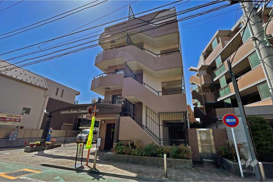 ガーデンホームゼームス坂の外観（北西側から）