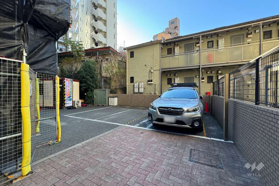 敷地内駐車場（屋外平面式）